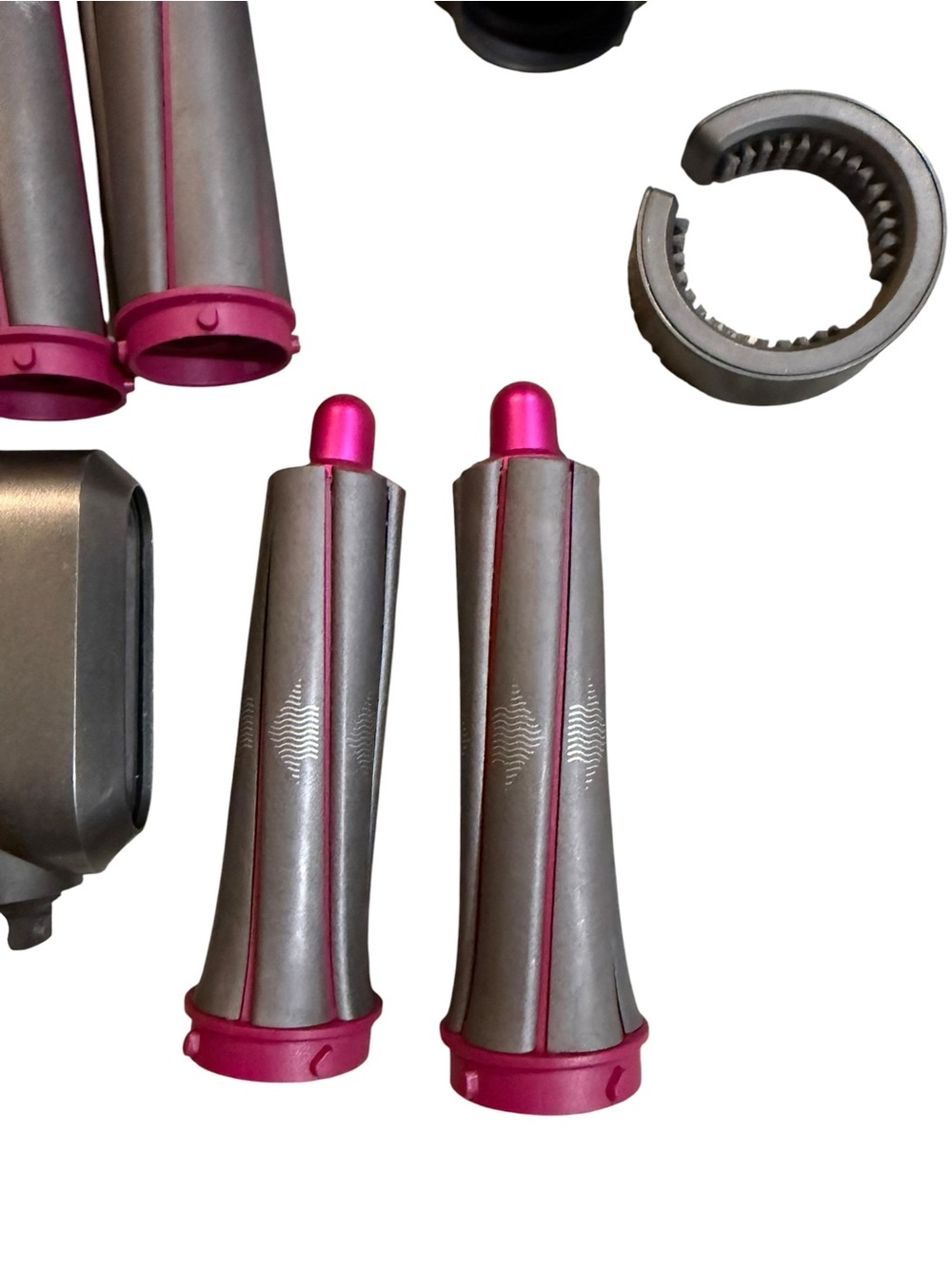 Dyson Airwrap Styling Set in Pink and Silver with Orange Case - Picture 12 of 14